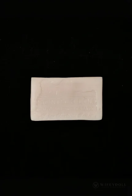 tpe-doll-material-sample-white.webp